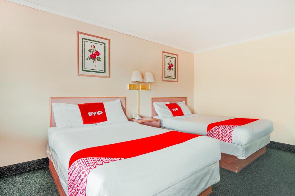 Double Room with Two Double Beds interior
